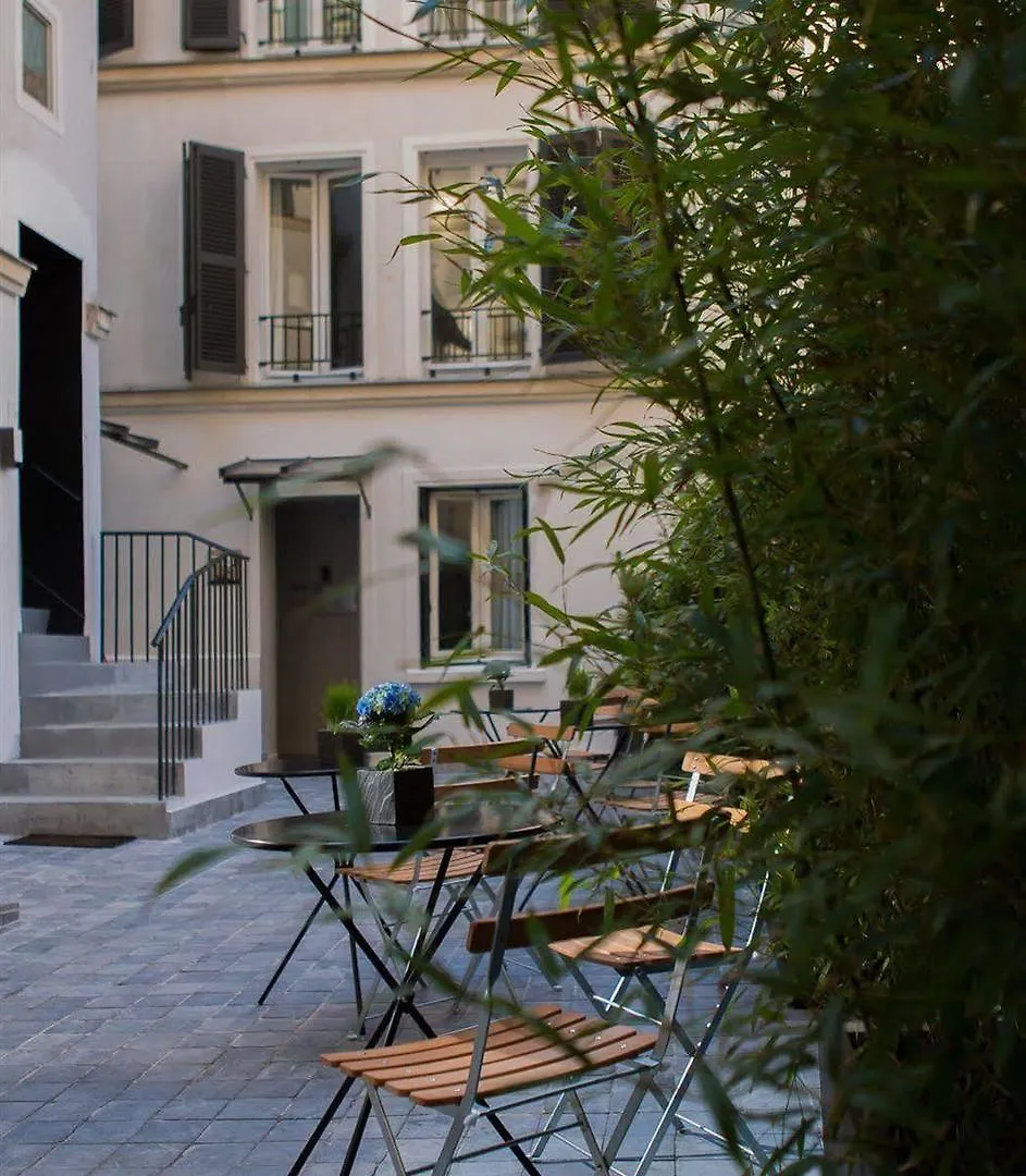 Mirabeau Eiffel Hotel 3*
